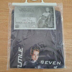 Jeri Ryan Limited Edition T-Shirt And Autographed Certificate #233 of 2000 XL